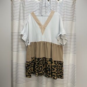 Stylish Women's Colorblock Top